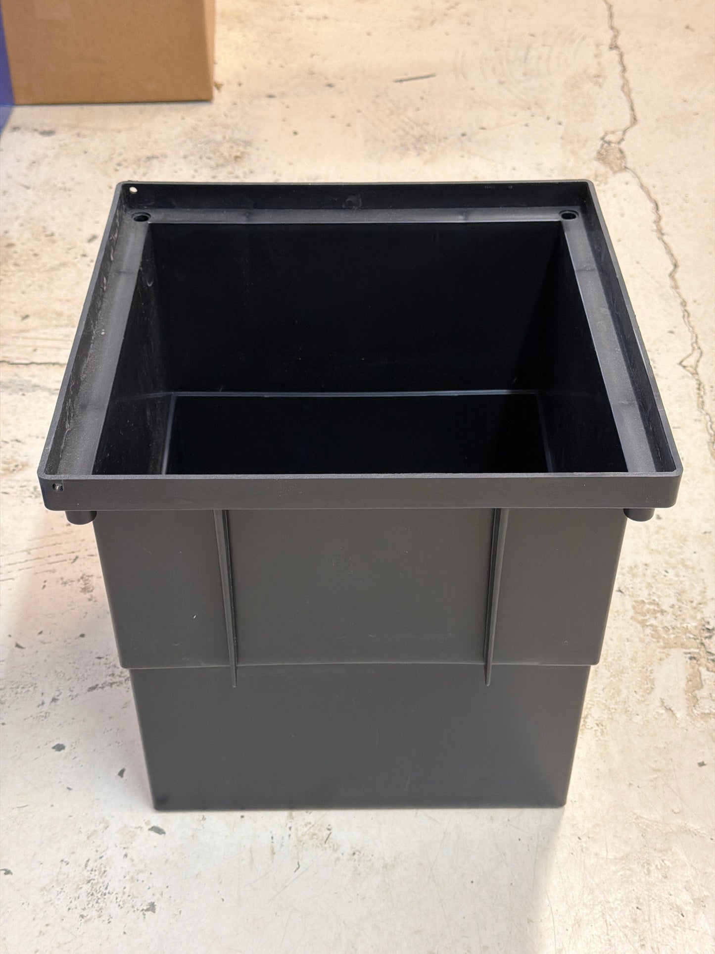 [CIC1001] Dux AdjustaPit Cesspit