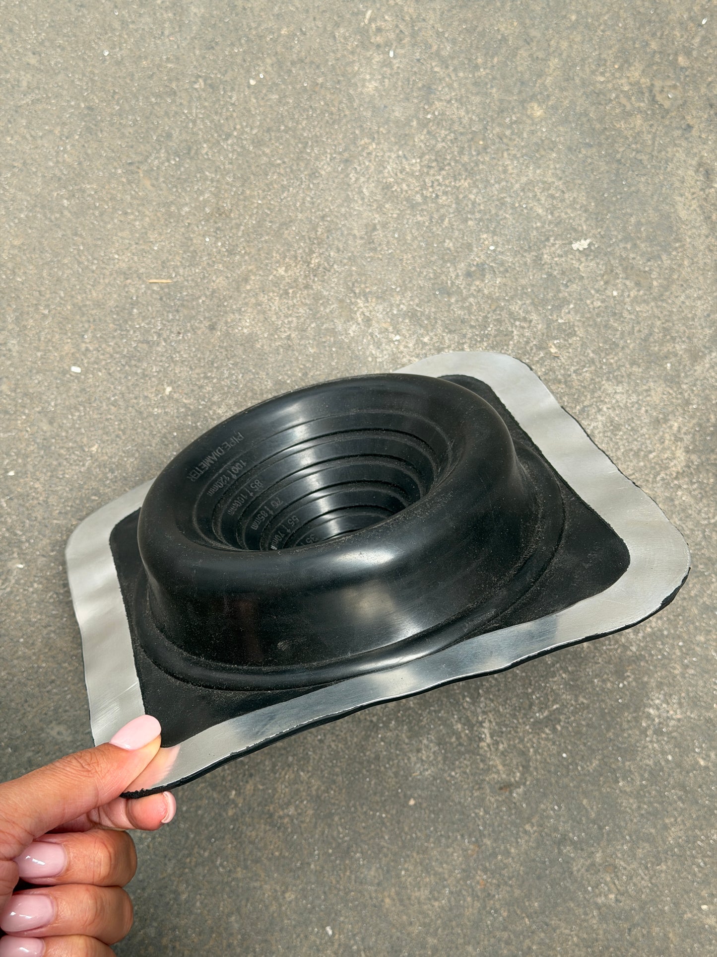 [P1049] Rubber Roof Flashing