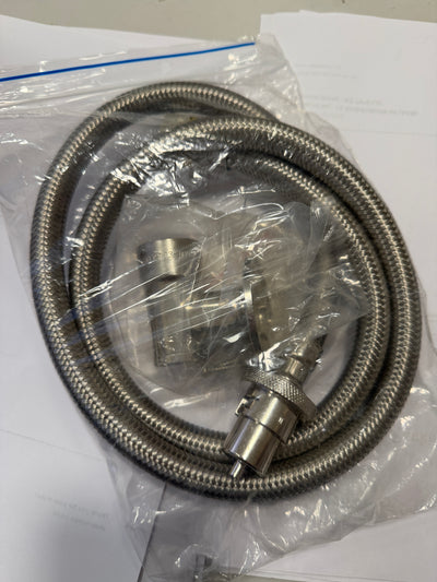 [P1065] Bayonet Hose With Nickel Plated Floor Socket