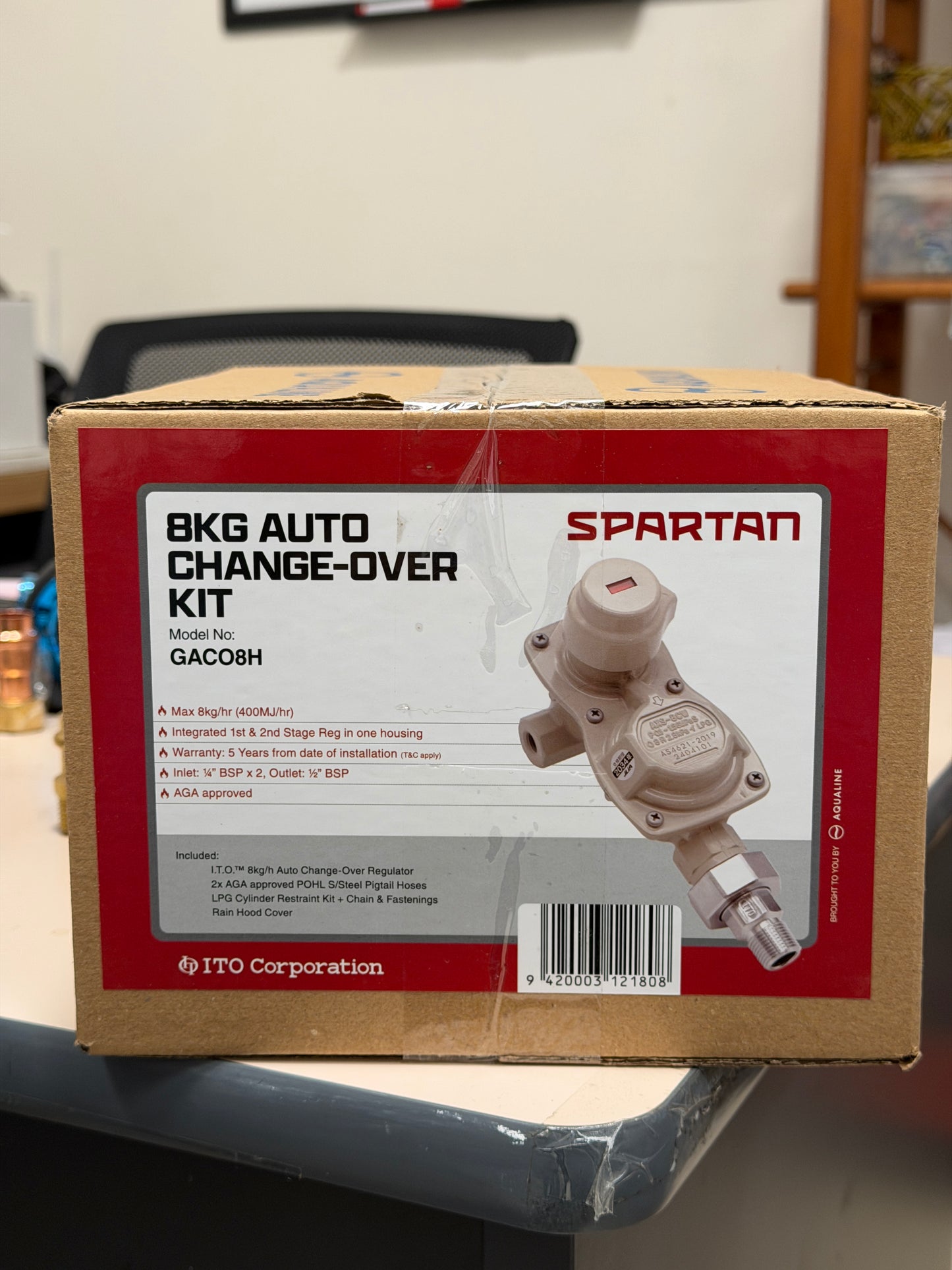[G164] Automatic changeover regulator 8kg LPG