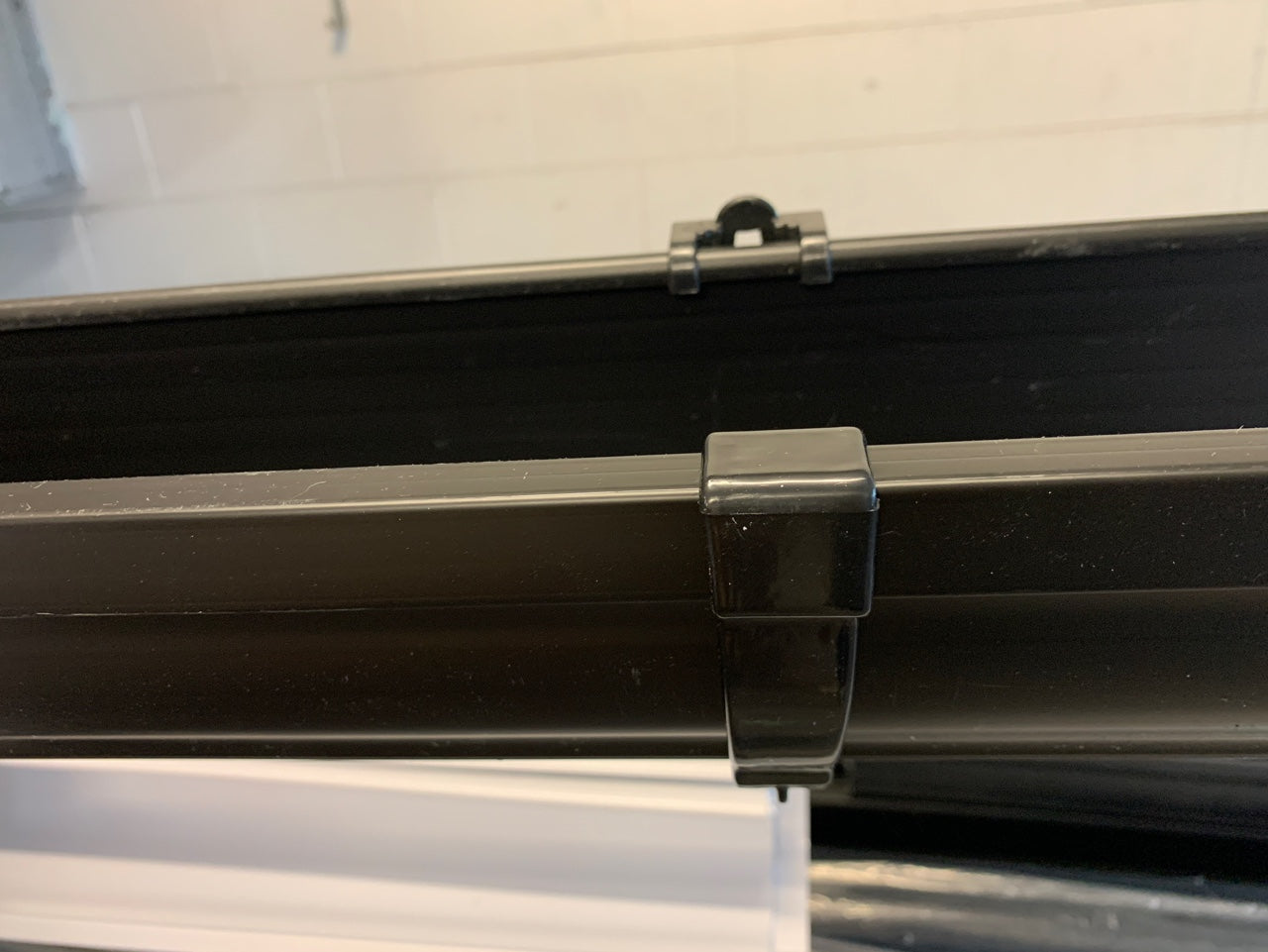 [G1902] 3 Meter long  Gutter/Spouting  - black