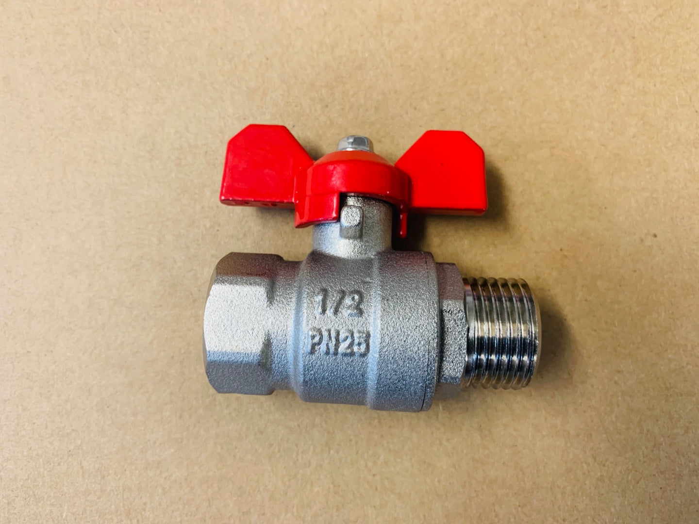[313] Male + Female ball valve 15mm (red)
