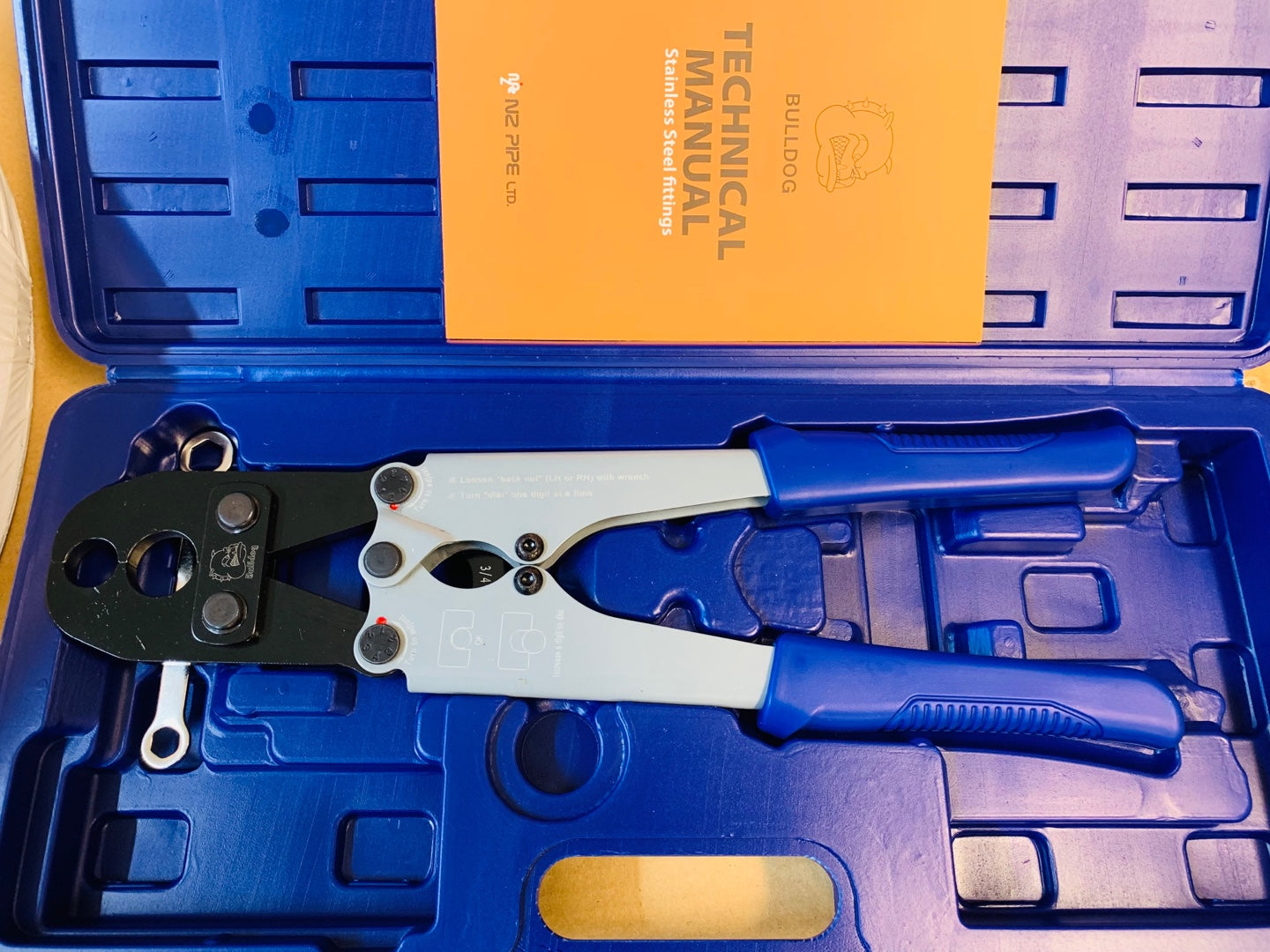 [P36] Crimping Tool + Bathroom Brass fittings Kit ( temporary only 15mm tool available)